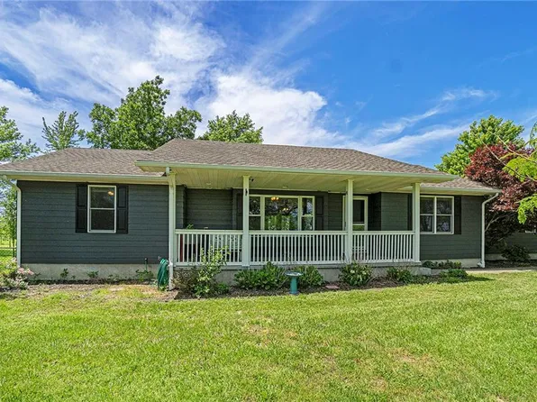 2738 Rock Creek Rd, Ottawa, KS 66067