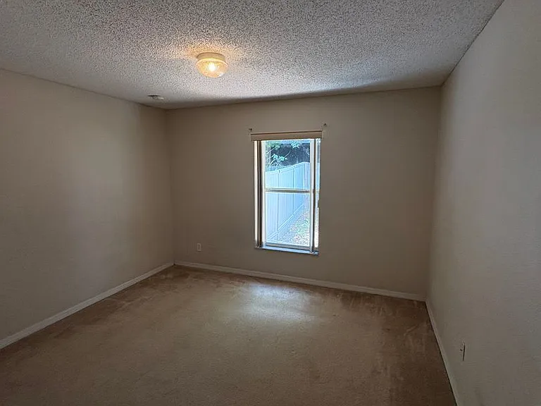 104 Herring Ln — Photo 12