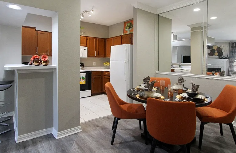 Lenox Village Apartments — Photo 15