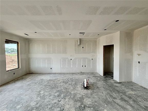 3rd image of 1814 Bugg St