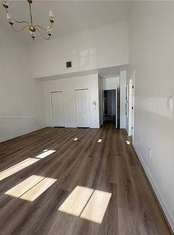 18410 NE 30th Ave — Photo 20
