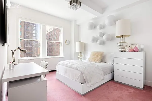 Sold by Sotheby's International Realty | media 27