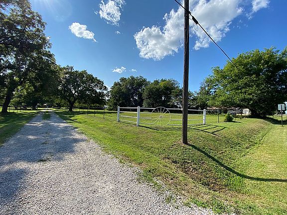 2nd image of 2293 County Road 4500
