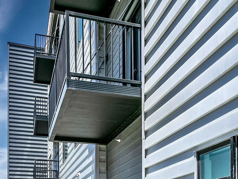 Dalmore Apartments — Photo 11