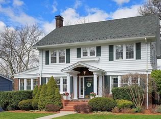 27 S Crescent Rd, Maplewood, NJ 07040