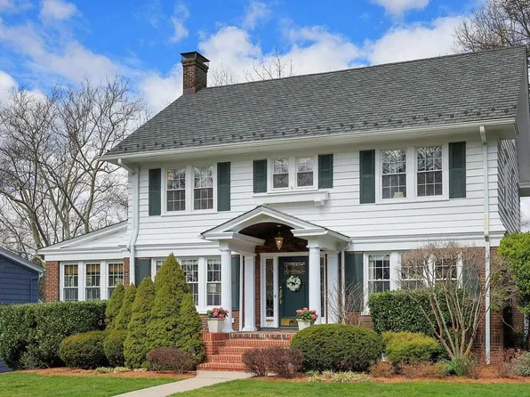 27 S Crescent Rd, Maplewood, NJ 07040