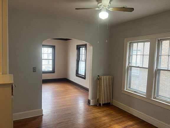 5th image of 201 E 27th St APT 2