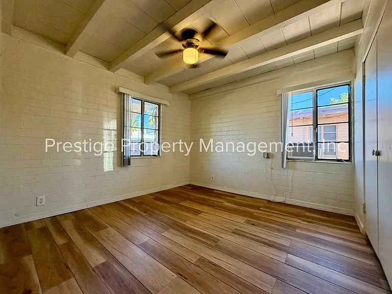 2201 E Grant Rd #19 — Photo 24