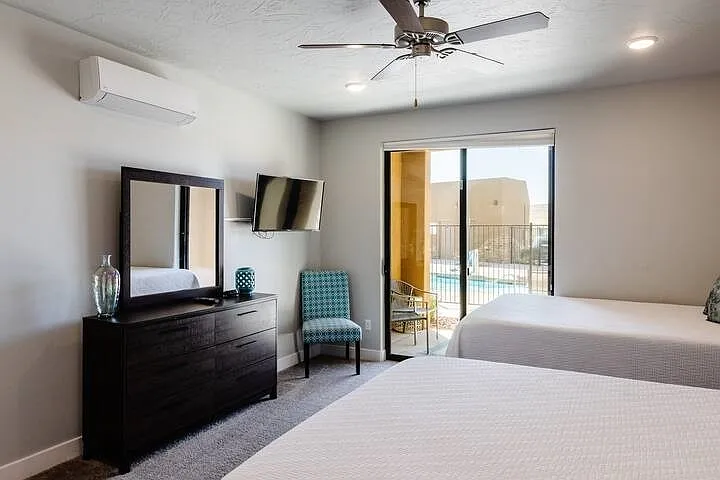5662 W Clubhouse Dr — Photo 12