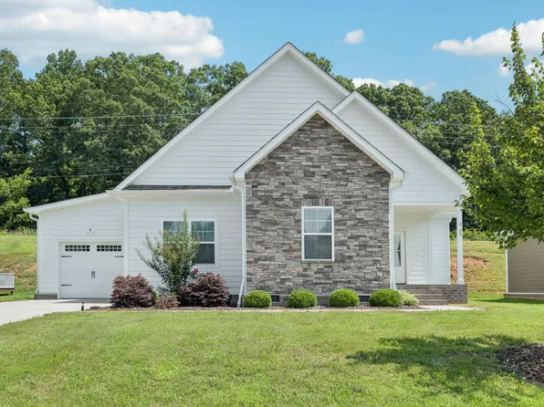 26 Sycamore Rdg W, Burns, TN 37029