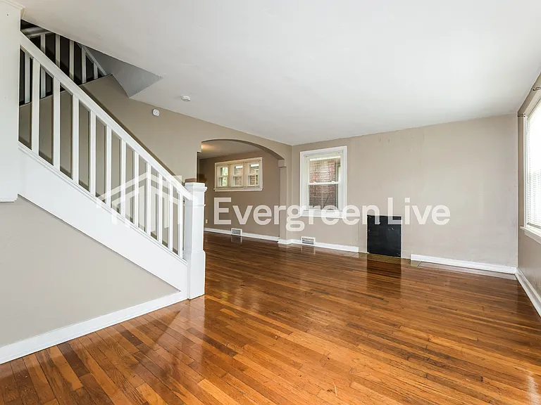 237 Clearview Ave — Photo 2