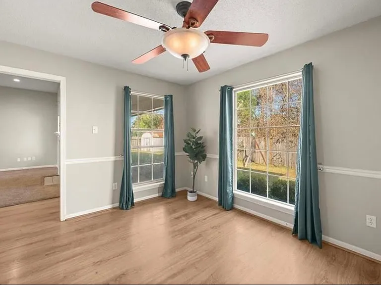 6026 Cambridge Dr — Photo 12