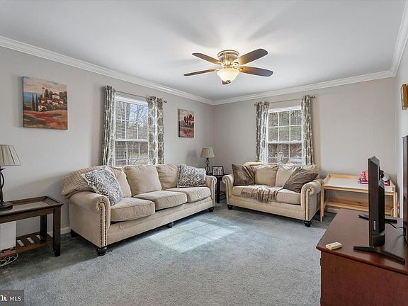 5th image of 636 Chadbourne Ct