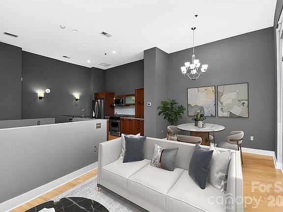 2nd image of 1133 Metropolitan Ave Unit 615