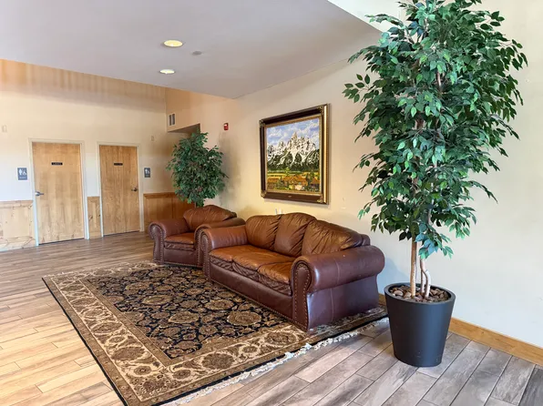 Legacy Lodge, 3000 W Big Trail Dr #27fdce922, Jackson, WY 83001