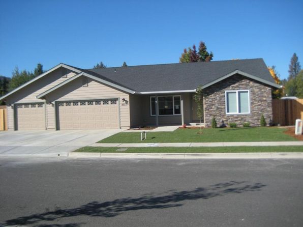 1022 SW Princeton Pl