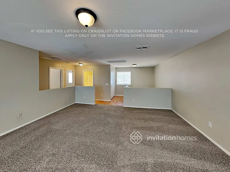 11821 W Laurel Ln — Photo 7