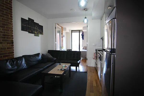 Rented by Nooklyn NYC LLC | media 18