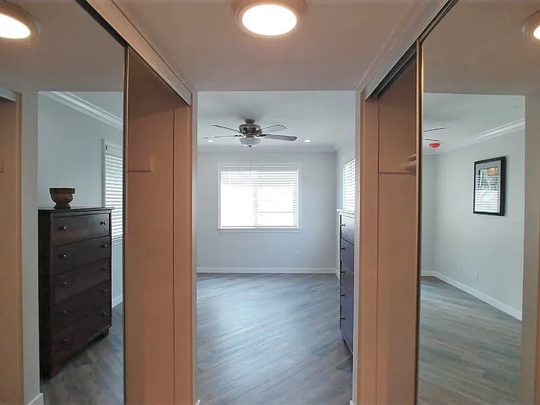 Villa De Adel Apts — Photo 186
