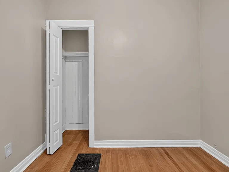 4736 N Kedvale Ave #2 — Photo 16