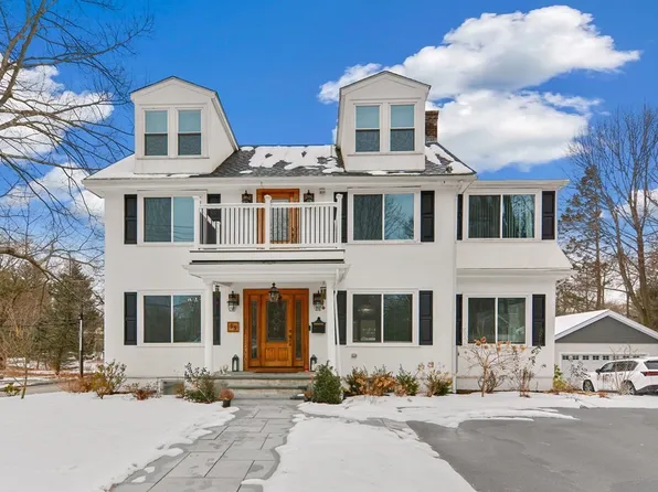 55 Atwood St, Wellesley, MA 02482