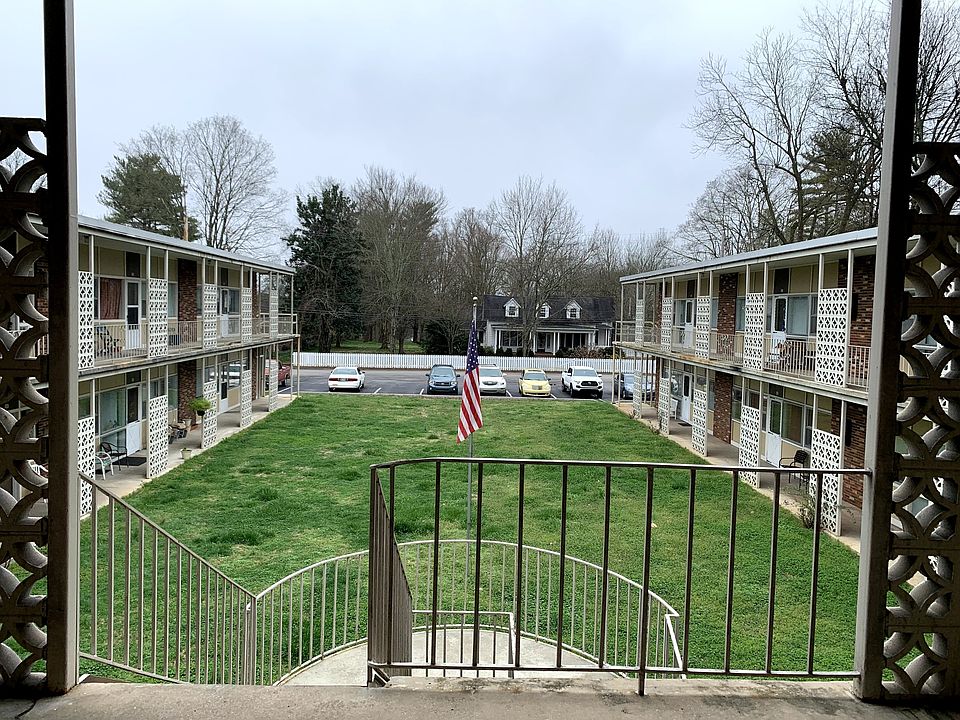 1st image of 307 W Main St #101