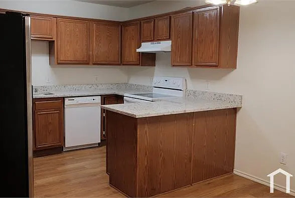 6004 Garden View Dr — Photo 8