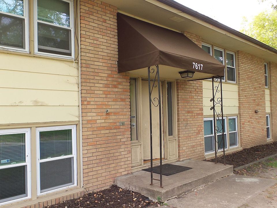 1st image of 7617 69th Ave N #4