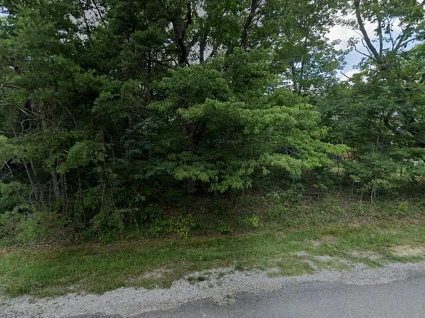 105 Amherst Dr, Crossville, TN 38558