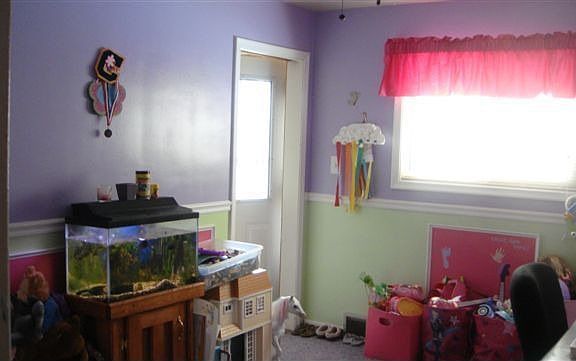 2nd image of 8463 Winston Ln