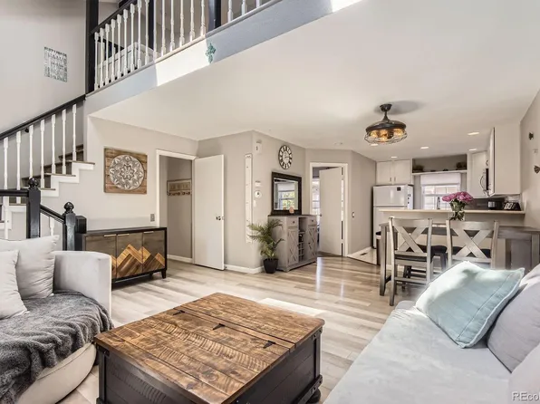 2890 W Long Circle #A, Littleton, CO 80120