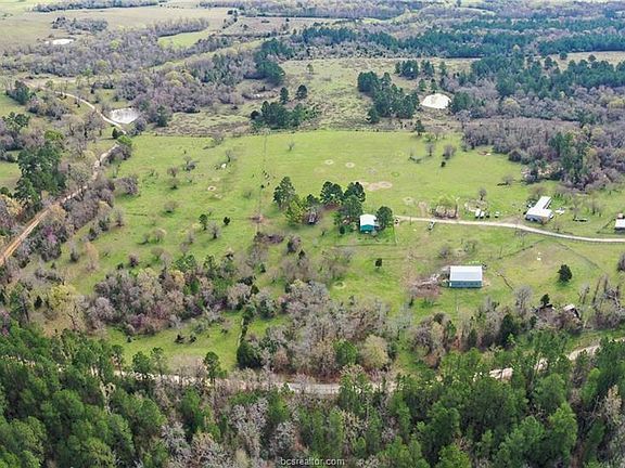 4th image of 1833 County Road 408