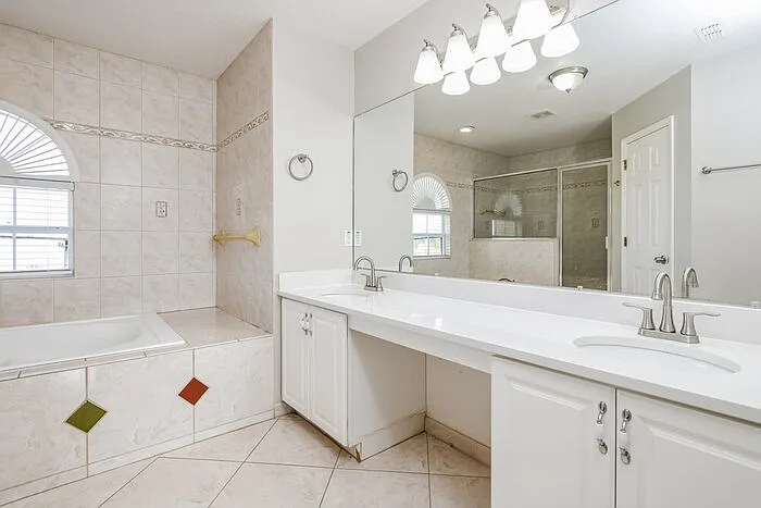 4648 Fairy Tale Cir — Photo 7