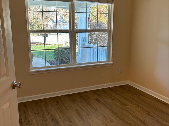 5th image of 12169 Rockford Ct