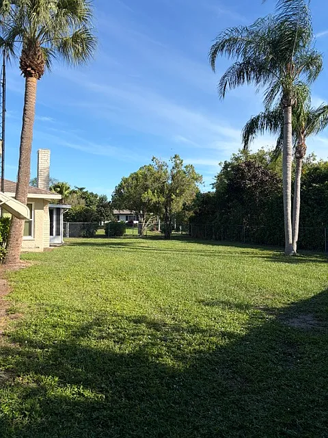 3 bed, 1779 sqft, $2,500 — Photo 2