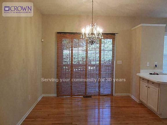 4th image of 5132 Manerdale Dr SE