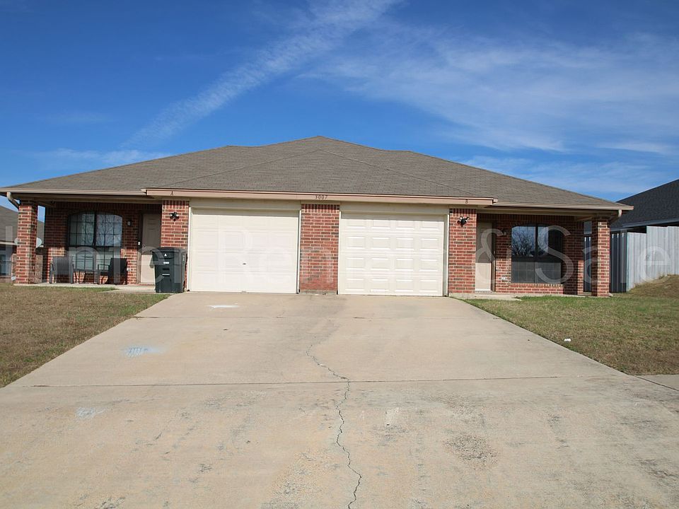 1st image of 3007B Dannen Ct