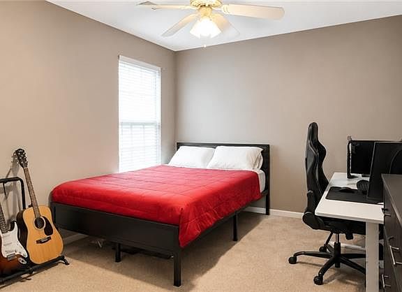 4th image of 583 Bradford Ln