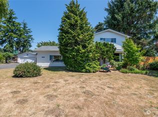 18599 Burkland Rd, Mount Vernon, WA 98274