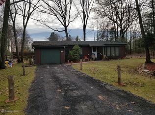 14 Skyline Way, Mount Pocono, PA 18344