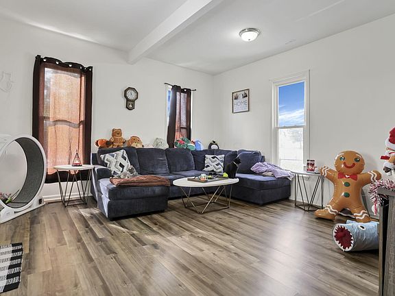 5th image of 274 W 8th St #274