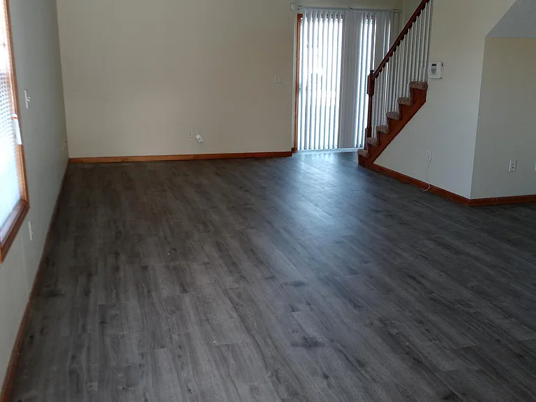 1601 SW Highland Dr — Photo 2