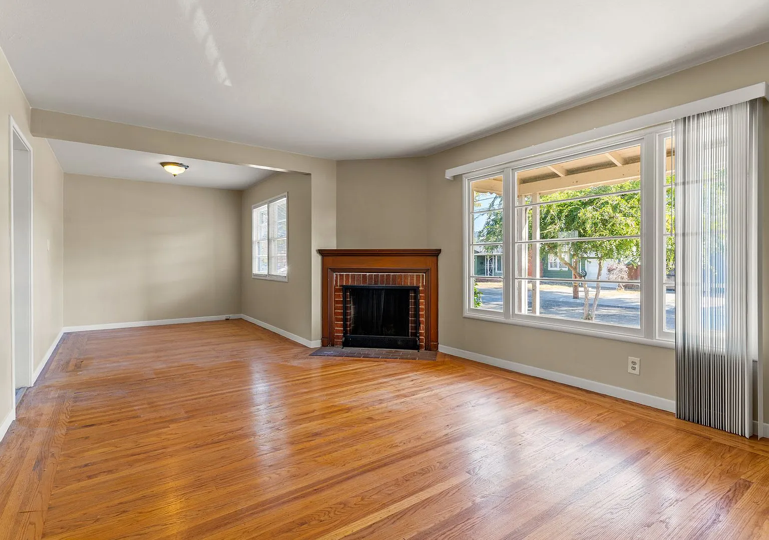 Charming 3 Bed, 2.5 Bath Home in San Leandro | Spacious Rear Yard & Attached 1-Car Garage! — Photo 3