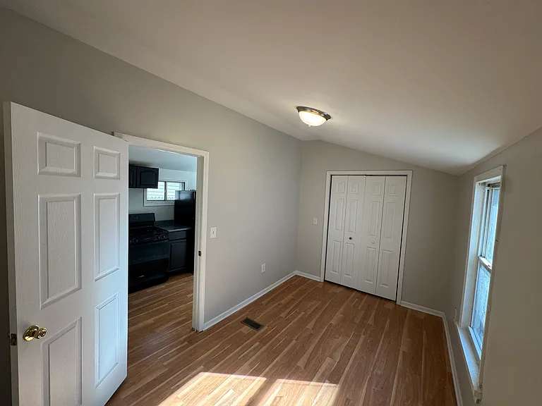 1461 W 114th Pl — Photo 10