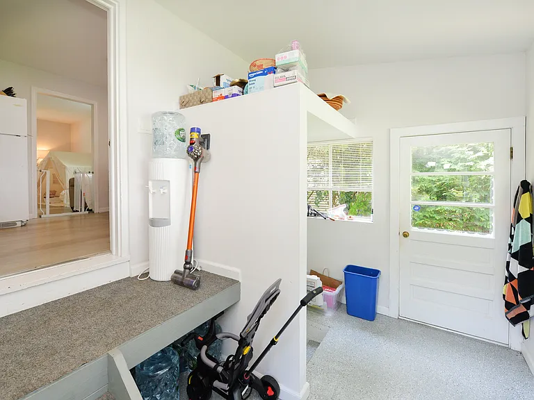 122 Strysko Ave — Photo 15