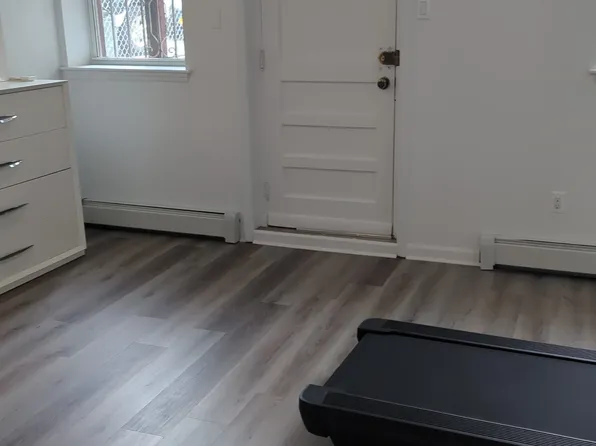 2728 East 12th Street image 7 of 9