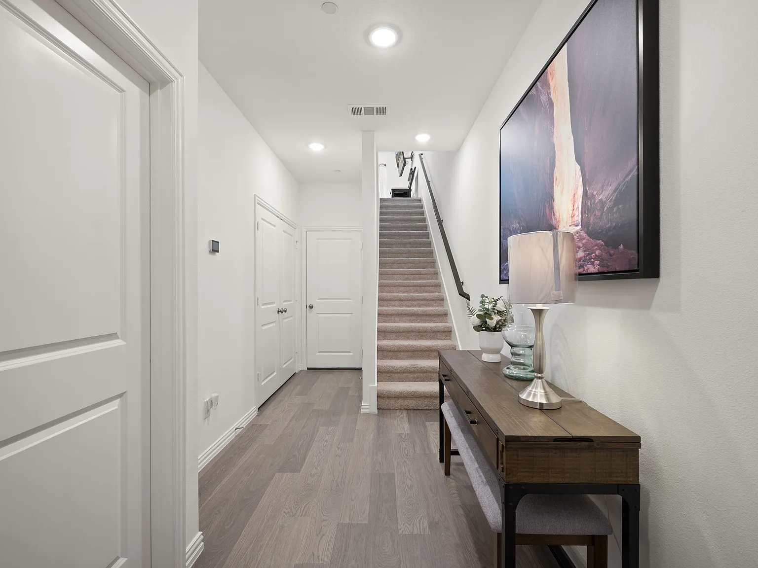 2 bed, 1084 sqft, $2,150 — Photo 4