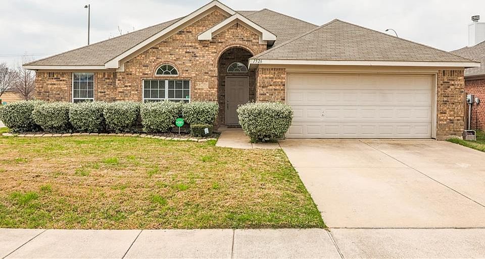 1st image of 1526 Sanibel Ln
