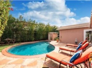 6020 Wilkinson Ave, North Hollywood, CA 91606