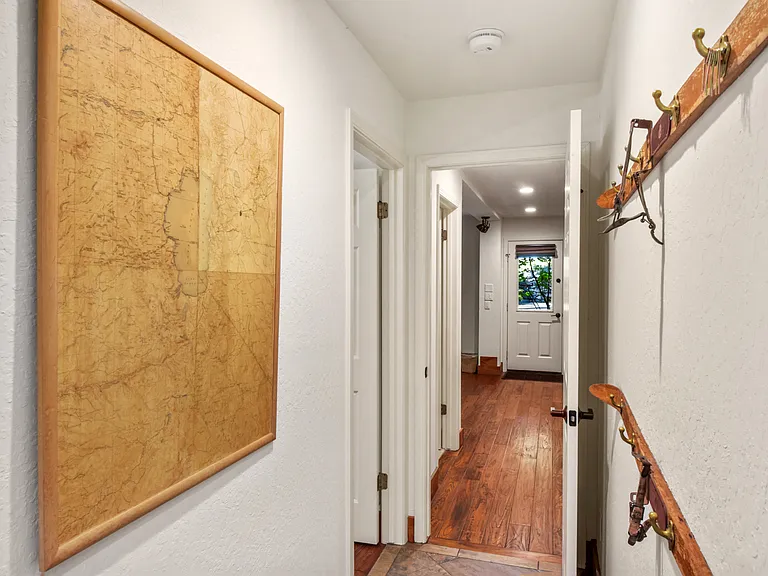 9833 Yacht St — Photo 29